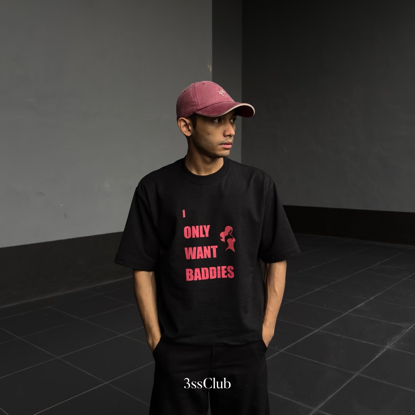 I ONLY WANT BADDIES [BOXY FIT] T Shirt Cotton 280GSM White & Black Tee (S-2XL) Lengan Separuh Cutting Oversized Baggy Fit